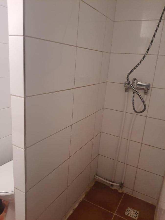 Liten Laegenhet 2 + 2 Pers Fagelfors Экстерьер фото